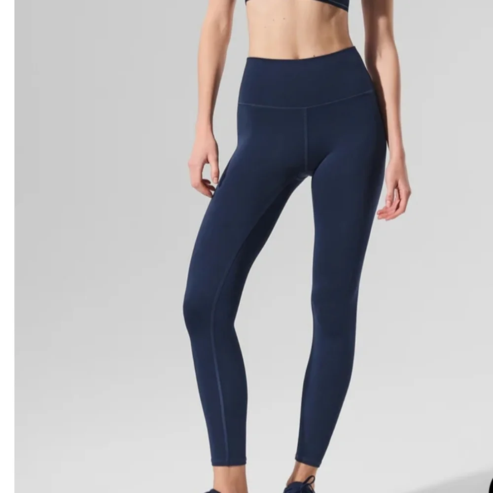 ALO Airlift Leggings Navy NWT - Picture 1 of 5